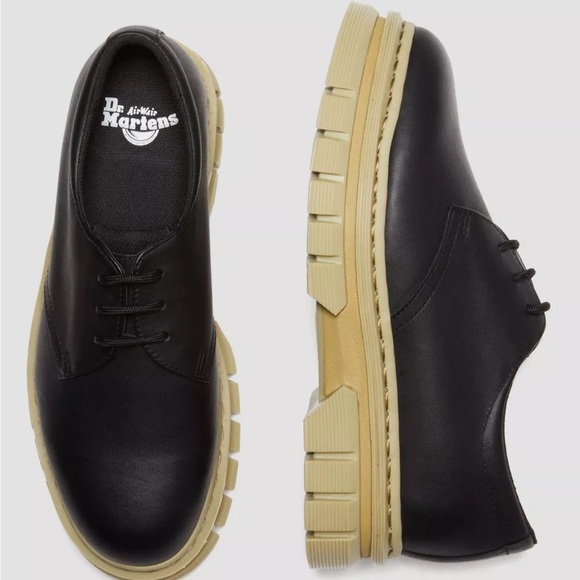 NWT - Dr. Martens Black and Tan Mens/Womens Tie‎ Oxfords, 7M/8W